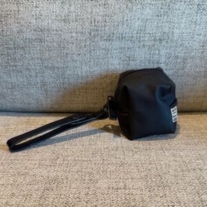 BEIS Diaper Bag Accessory Wet/Dry Small Pouch Pacifier Holder Black